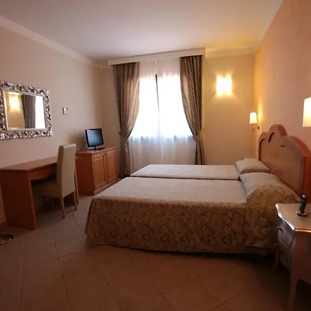 Hotel La Perla 4*