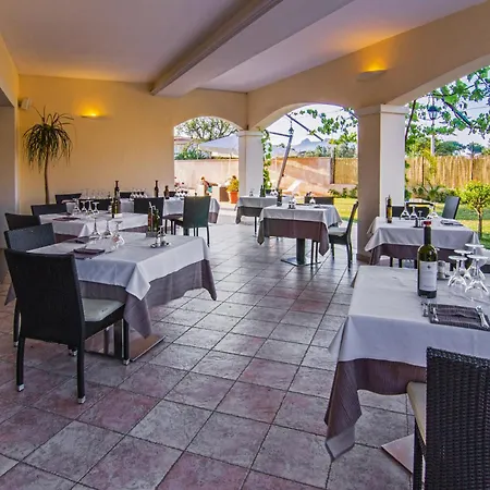 Hotel La Perla