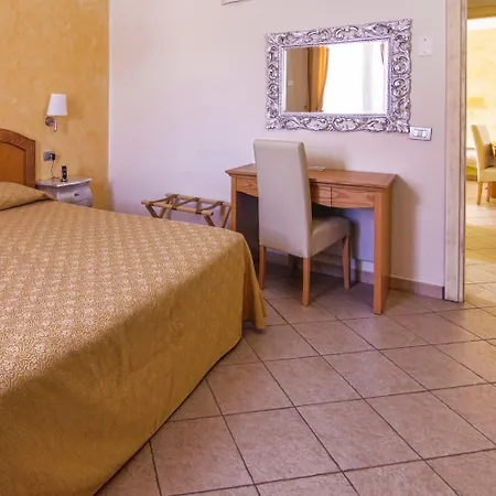 Hotel La Perla 4*